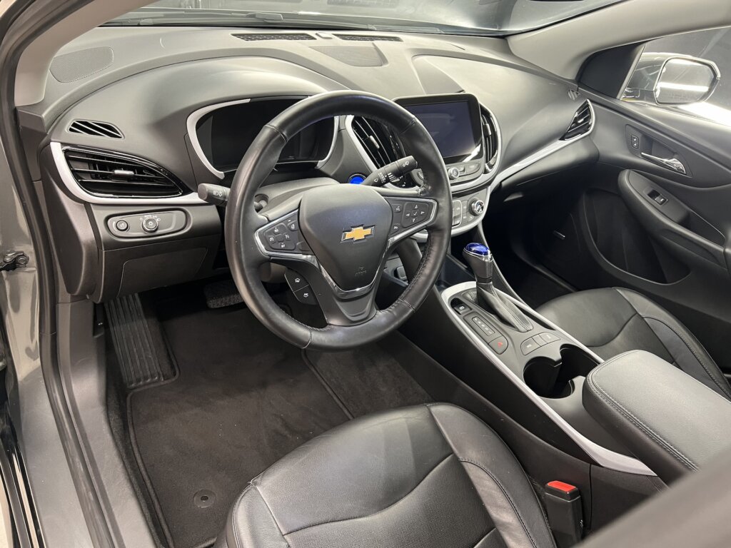 9485-2017-Chevrolet-Volt-4.jpeg