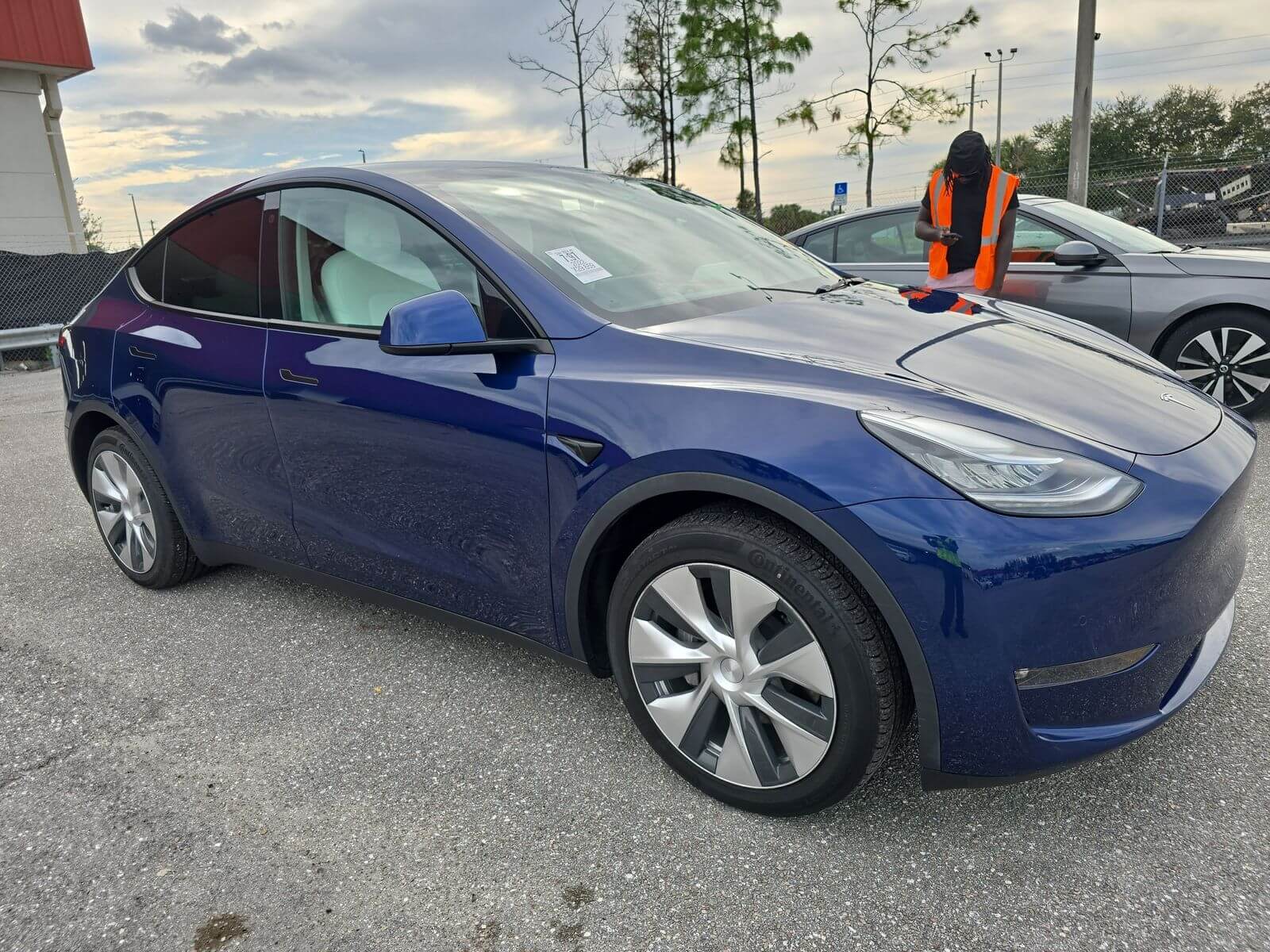 Tesla Model Y Long Range Dual Motor