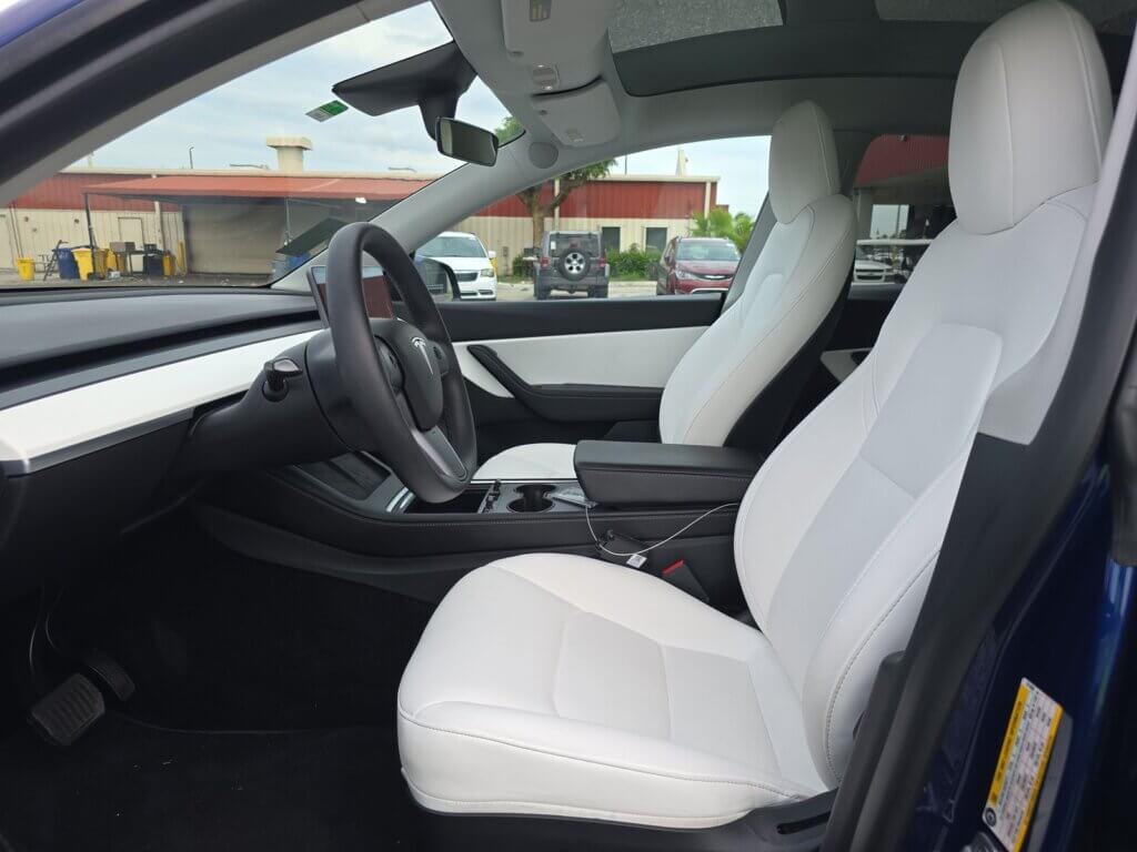 M9486-Stock-pic-interior-.jpg