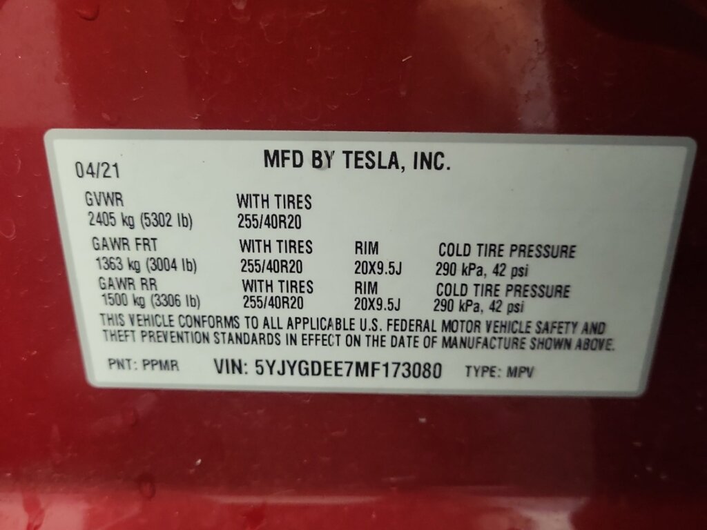 M9493-2021-Tesla-Model-Y-RedWhite-11.jpeg