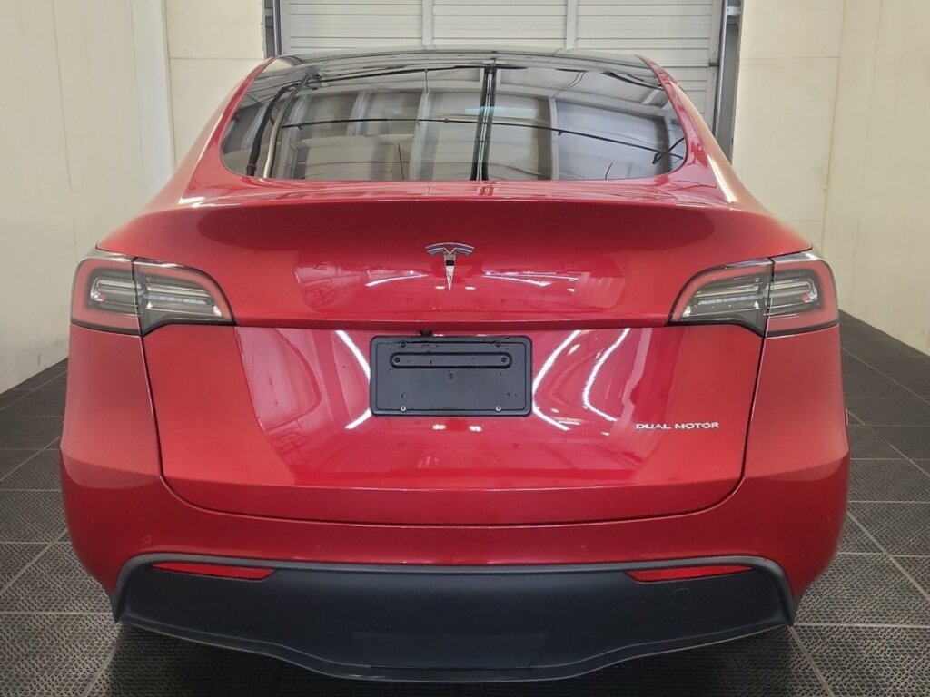 M9493-2021-Tesla-Model-Y-RedWhite-19.jpeg