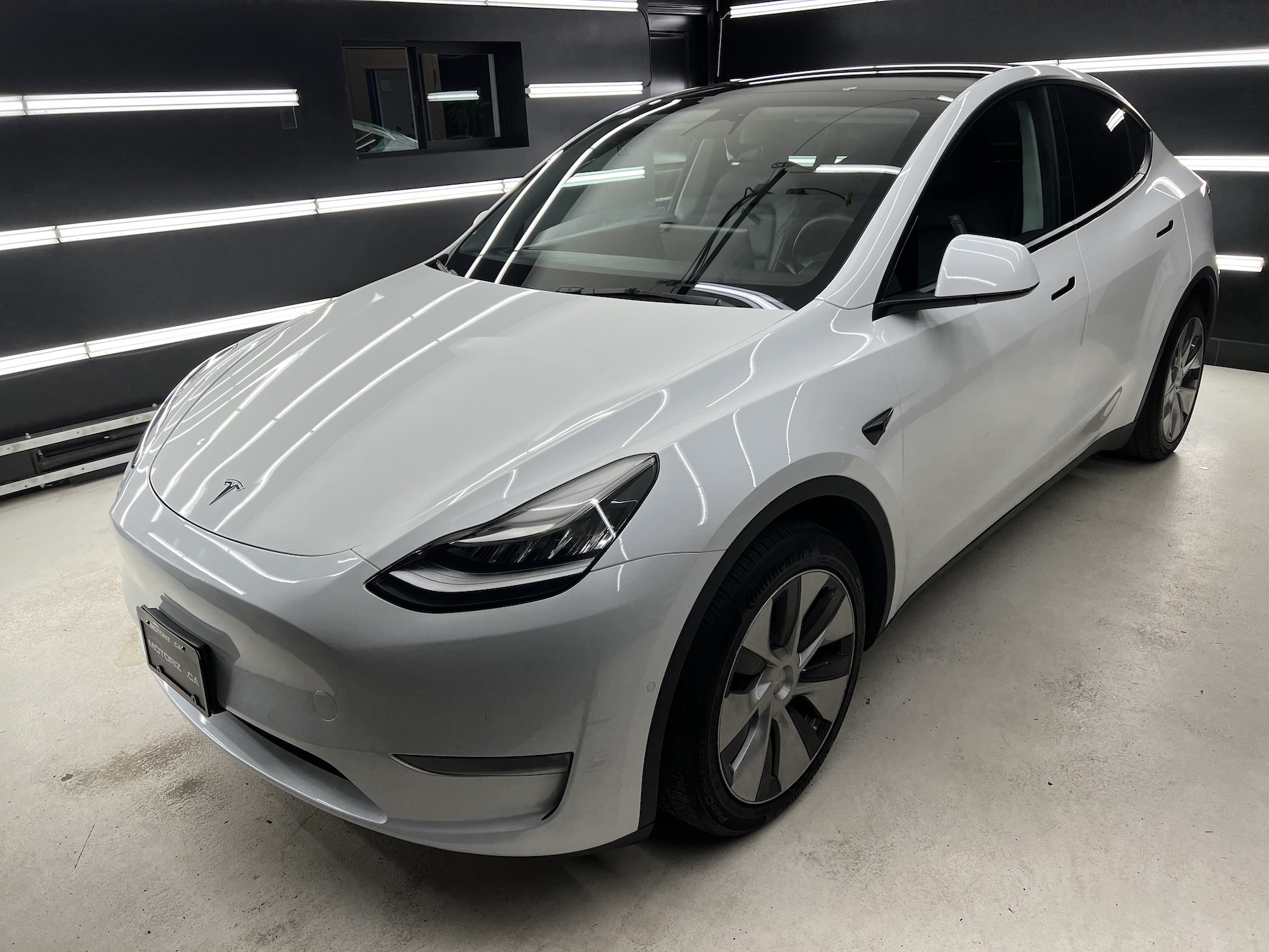 2022 Tesla Model Y Long Range Dual Motor – 7 passenger