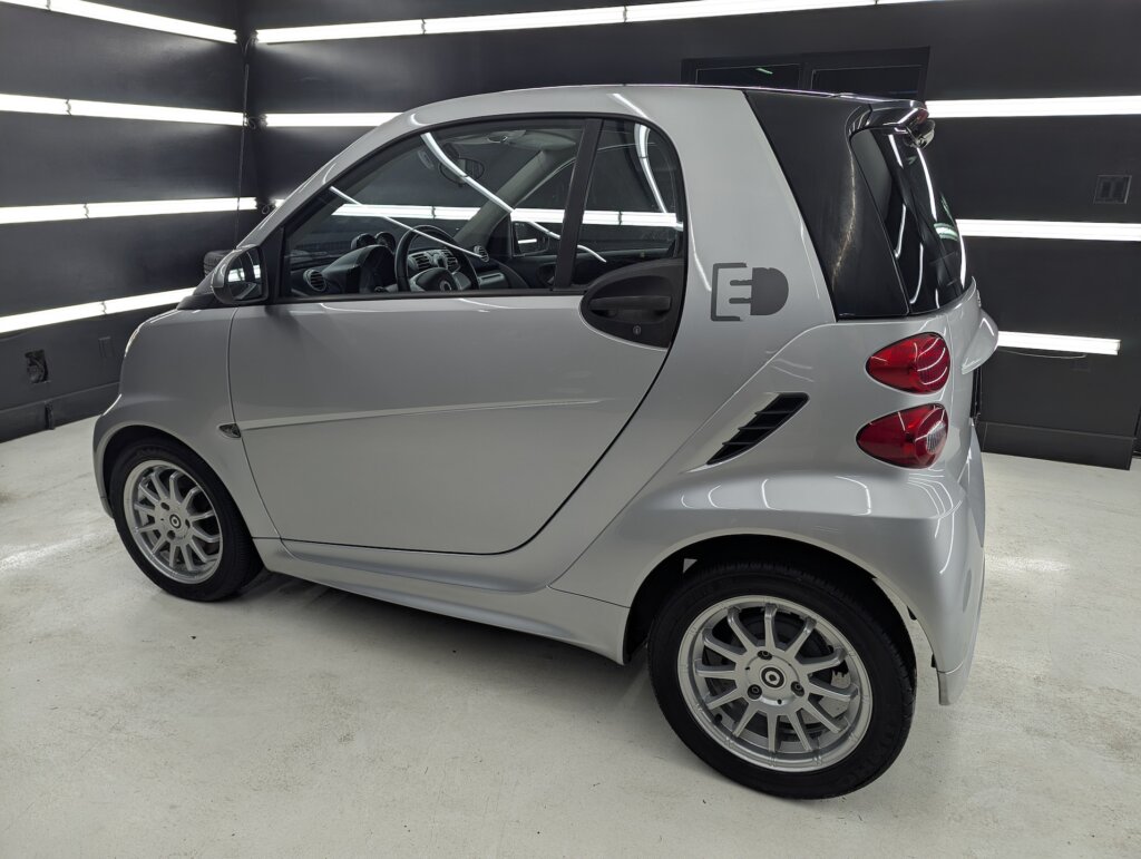 M9516-2014-Smart-Fortwo-Electric-Drive-1.jpg