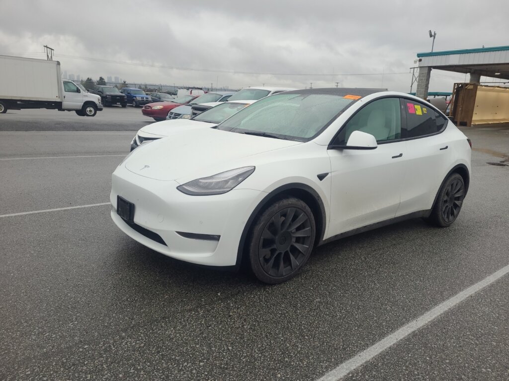 M9505-2021-Tesla-Model-Y-2.jpeg