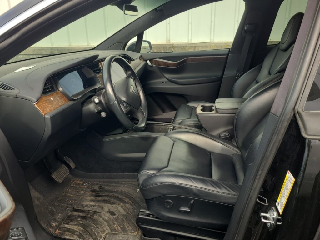 M9524-2018-Tesla-Model-X-2.jpeg