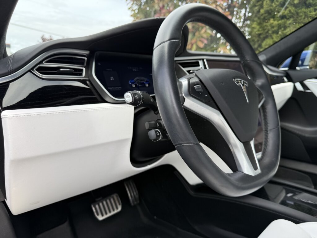 M9534-Tesla-Model-S-Motorize-73.jpeg