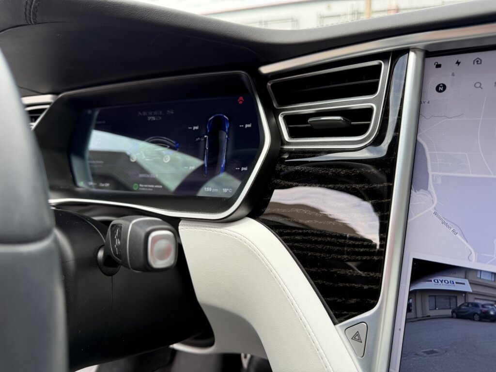 M9534-Tesla-Model-S-Motorize-76.jpeg