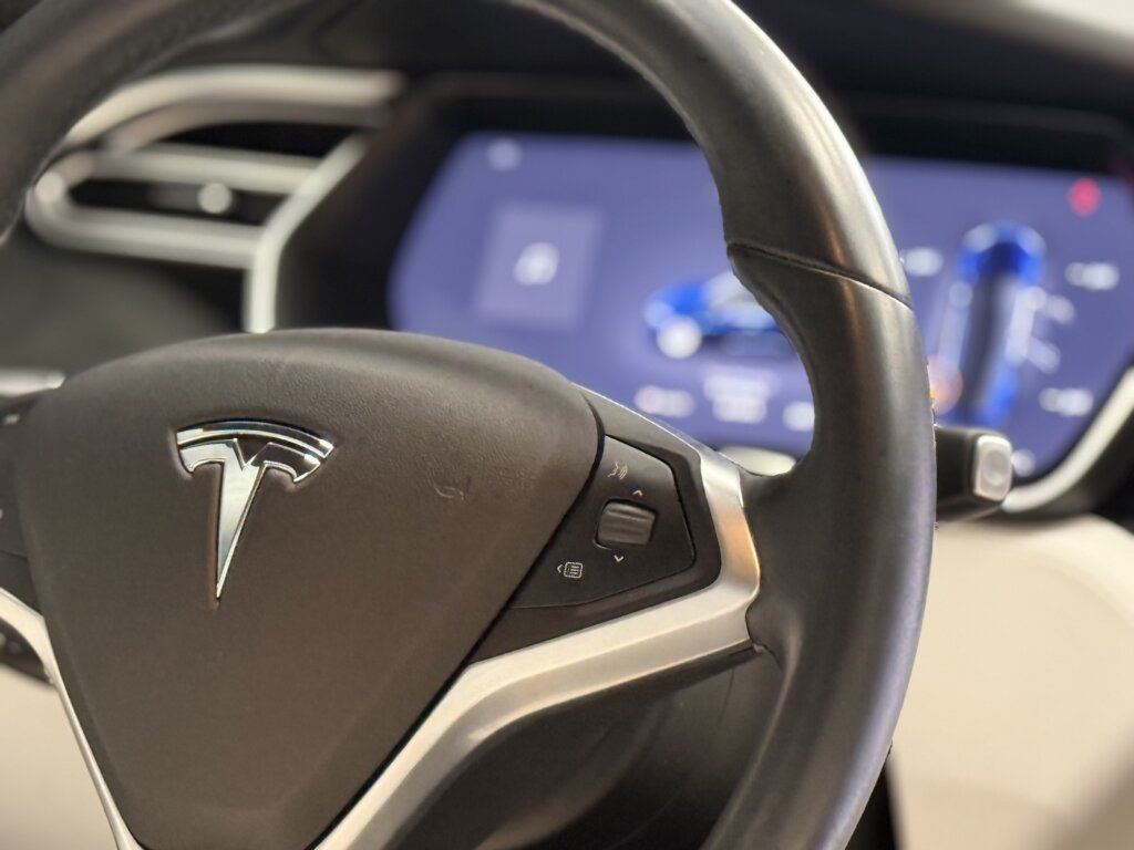 M9534-Tesla-Model-S-Motorize-815.jpeg