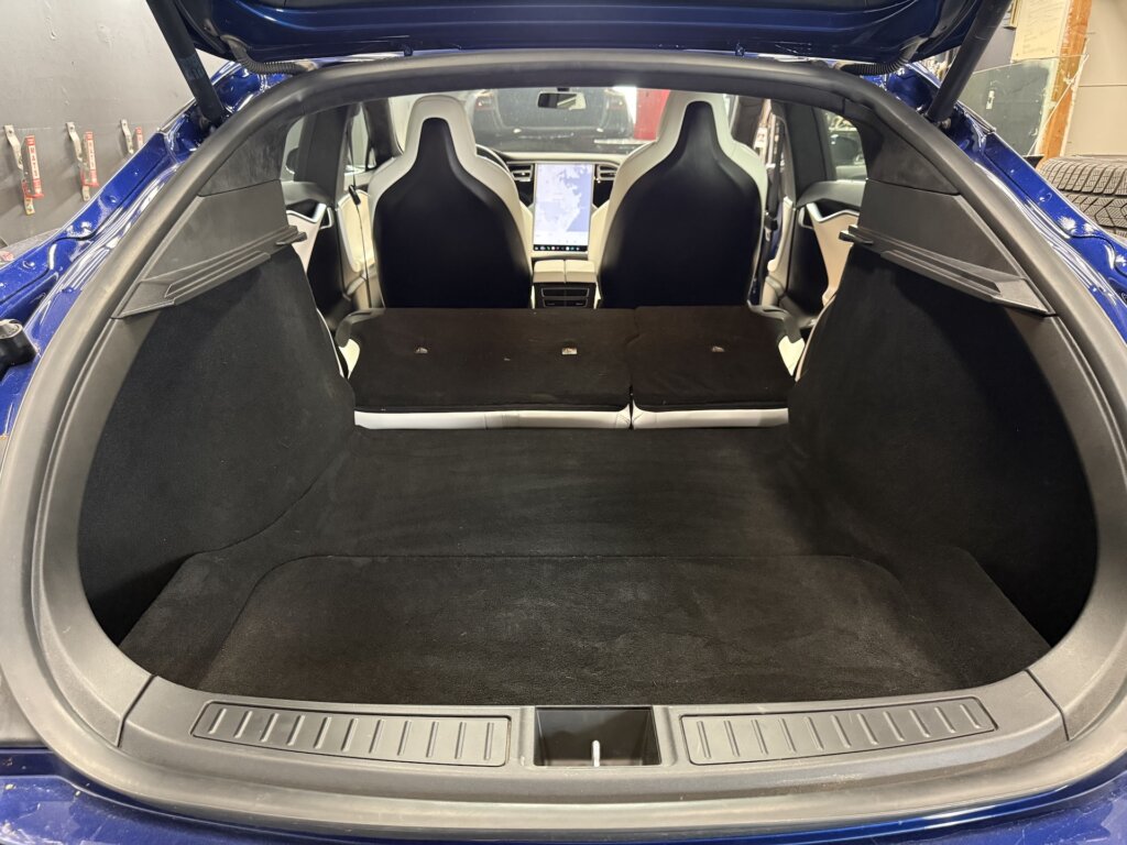 M9534-Tesla-Model-S-Motorize-818.jpeg