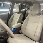 M9538-2011-Nissan-Leaf-Blue4.jpeg